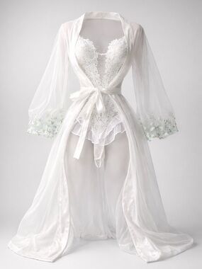Delicate White Sheer Bridal Robe size small with Lace Bodysuit Set size xl